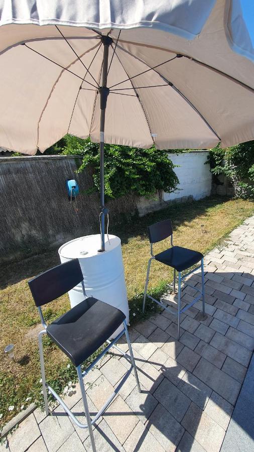 4 Room Flat With Garden And Pool Kittsee Exteriér fotografie